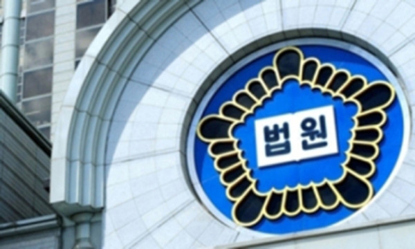 [엽기] 구토 후 주저 앉은 여성 부축했더니 추행범 몰려… 20대 무죄